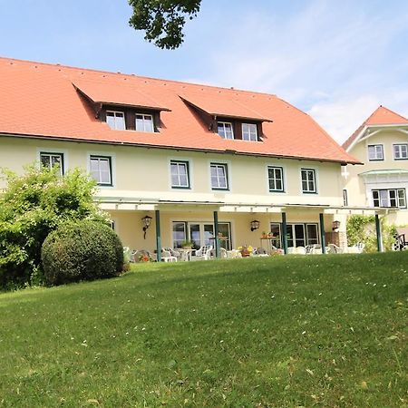 Pörtschach am Wörthersee 斯特鲁斯尼霍夫兰德豪斯旅馆酒店 外观 照片