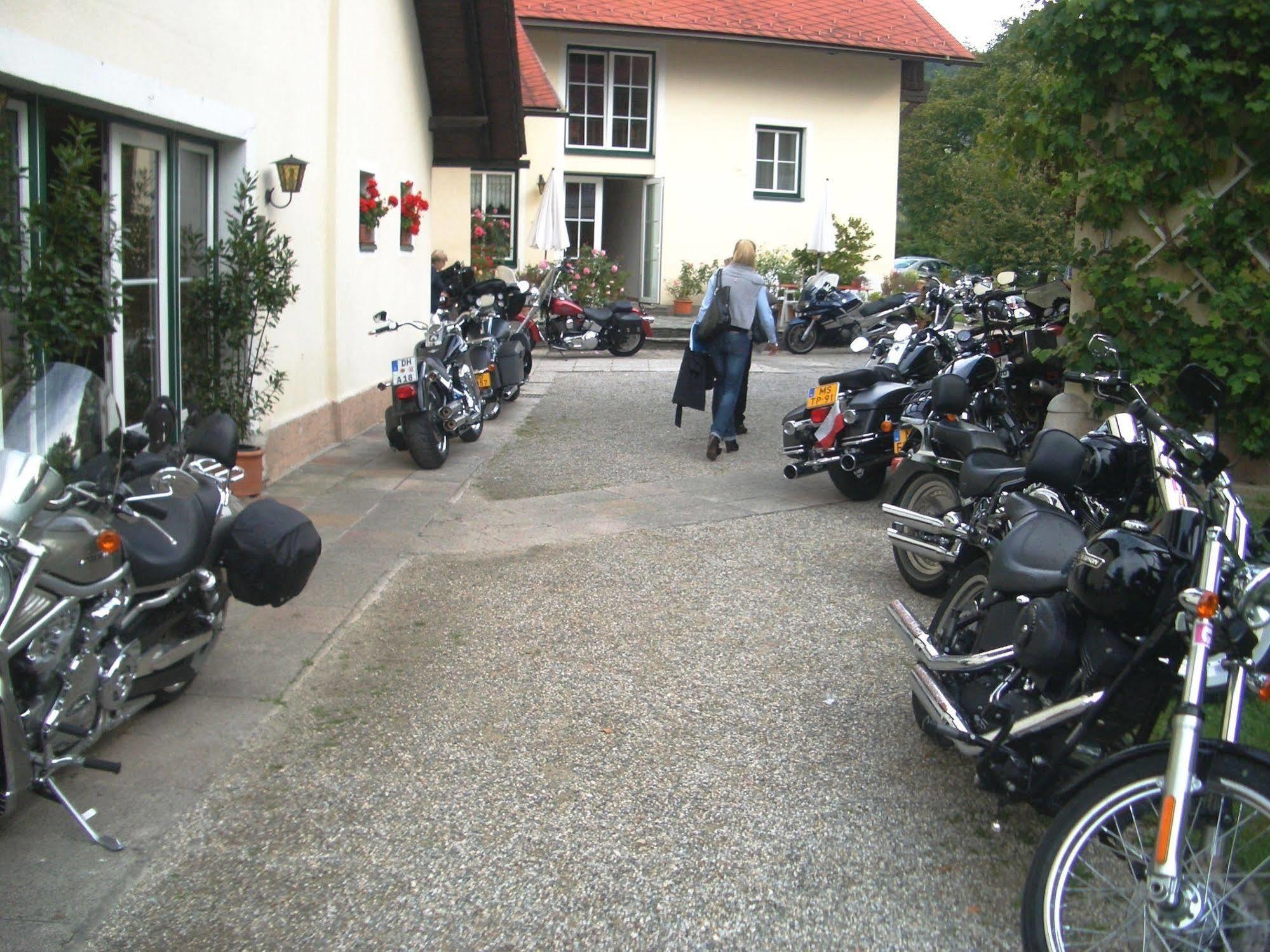 Pörtschach am Wörthersee 斯特鲁斯尼霍夫兰德豪斯旅馆酒店 外观 照片